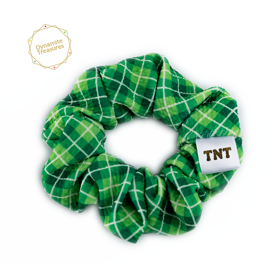 Basic Scrunchie | Irish Plaid