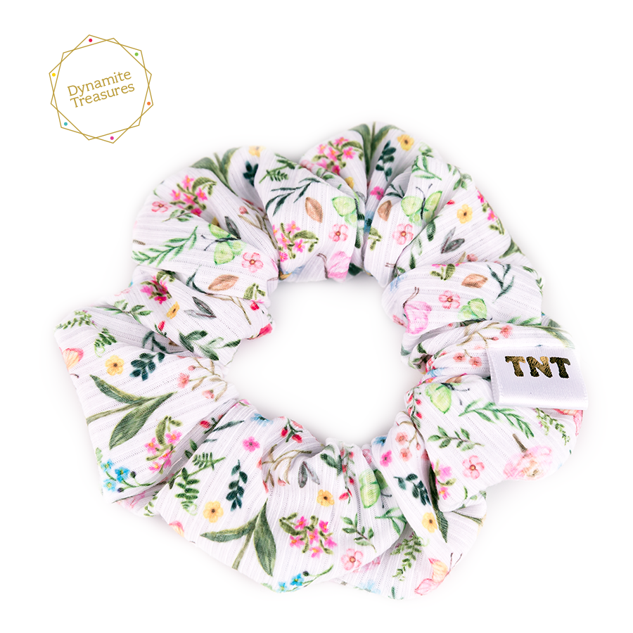 Basic Scrunchie | Spring Time